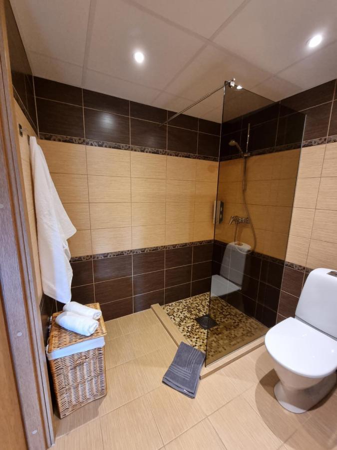 R63 Apartment With Terrace Tartu Bagian luar foto