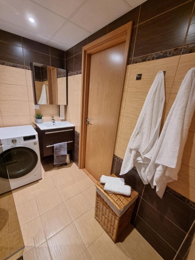 R63 Apartment With Terrace Tartu Bagian luar foto