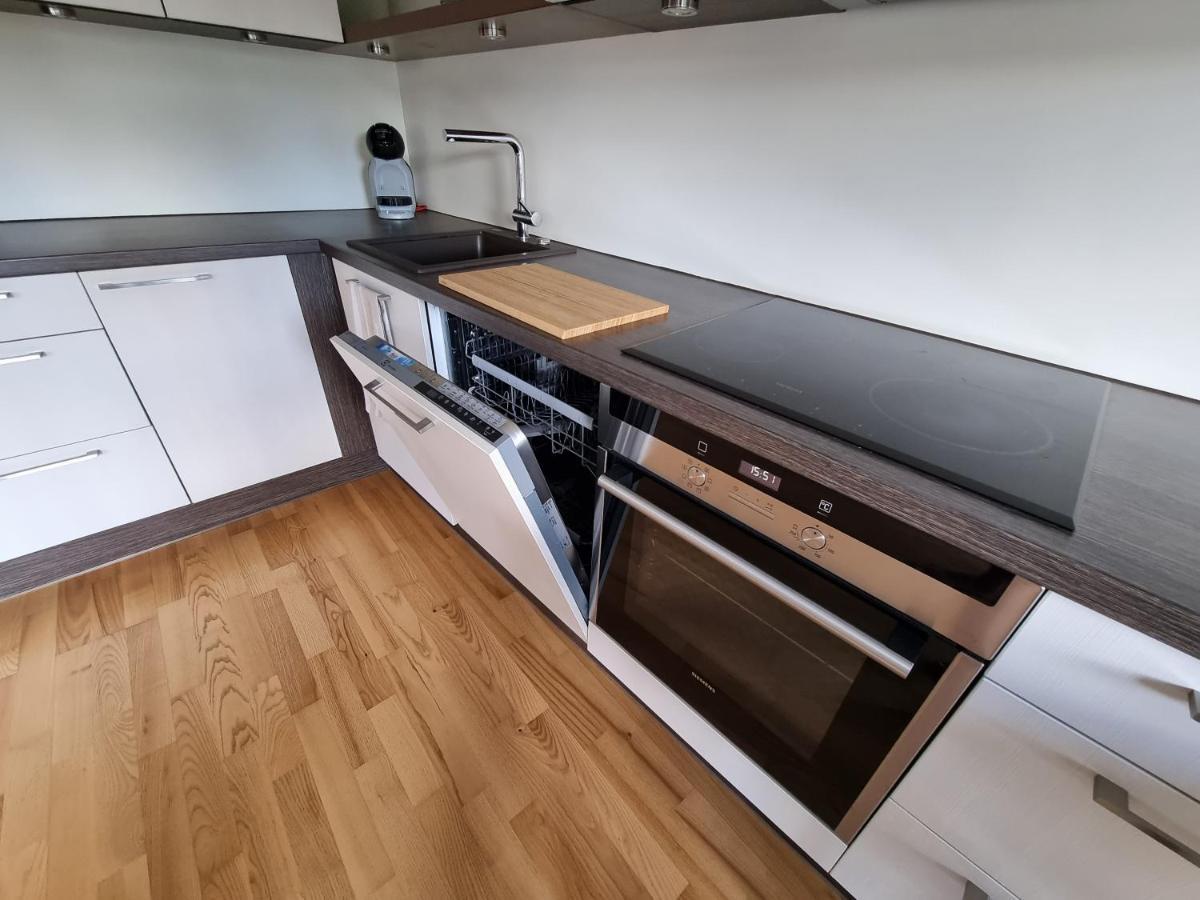 R63 Apartment With Terrace Tartu Bagian luar foto