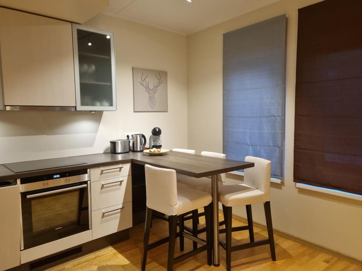 R63 Apartment With Terrace Tartu Bagian luar foto